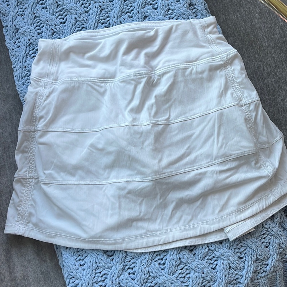 Lululemon White Pace-Mid Rise Skort Size 0